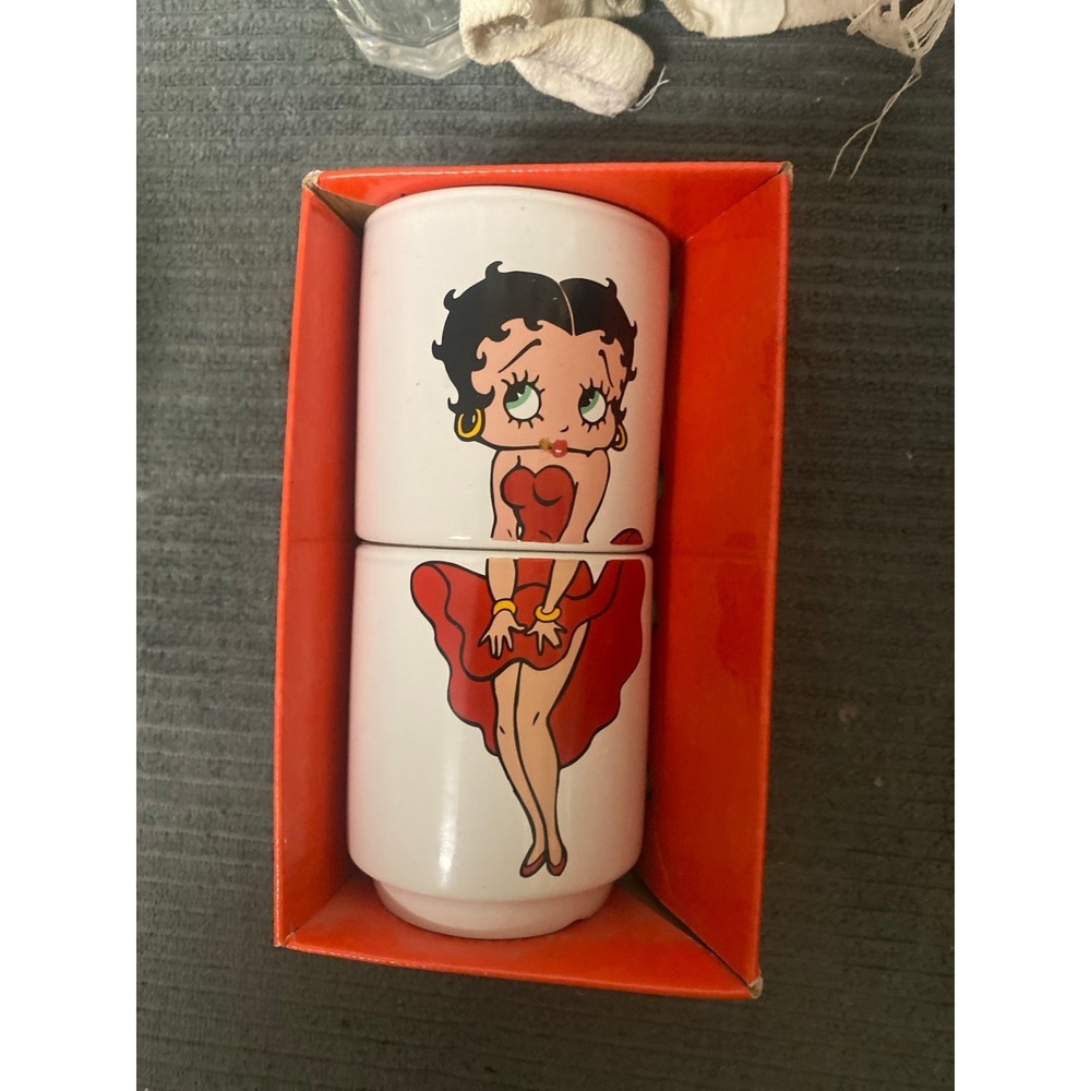 3E Trading "Betty Boop" Stacking  Ceramic Mugs. New